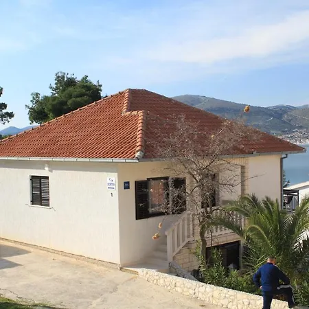 아파트 By The Sea Okrug Gornji, Ciovo - 8663 *