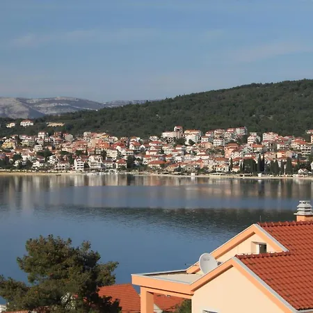 By The Sea Okrug Gornji, Ciovo - 8663 * טרוגיר