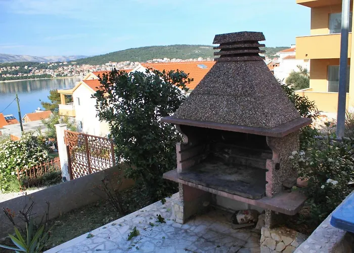 아파트 By The Sea Okrug Gornji, Ciovo - 8663 *